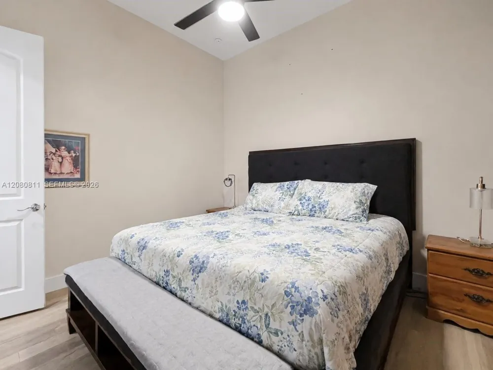 15086 SW 176th Ter Miami, FL 33187
