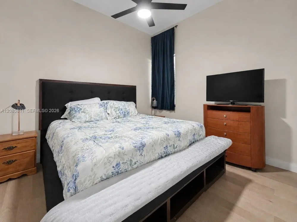 15086 SW 176th Ter Miami, FL 33187