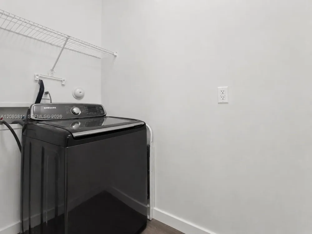 15086 SW 176th Ter Miami, FL 33187