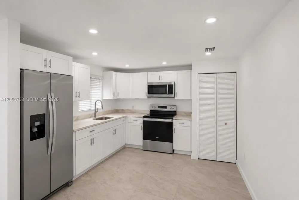 2144 NW 89th Ter Miami, FL 33147