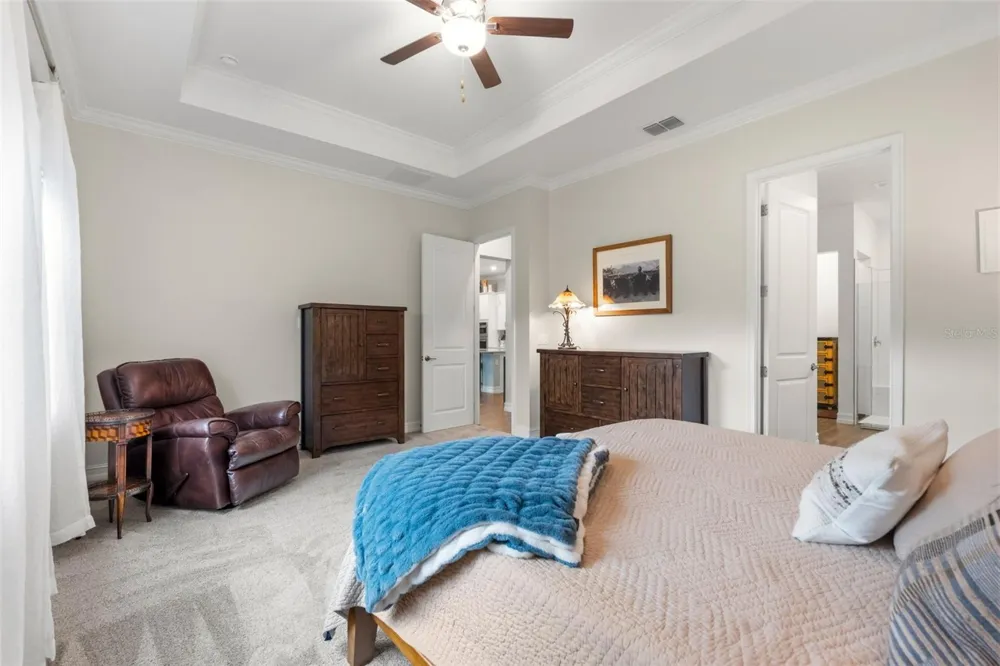 5043 SOUTHERN VALLEY LOOP Brooksville, FL 34601