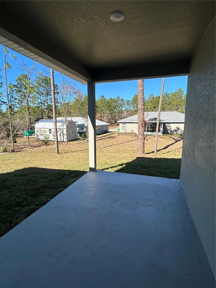1531 W GAINSBORO LANE Citrus Springs, FL 34434