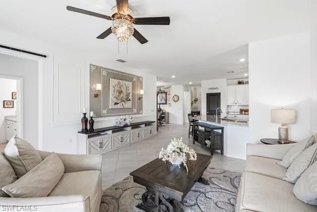 3304 Menores Way Fort Myers, FL 33905