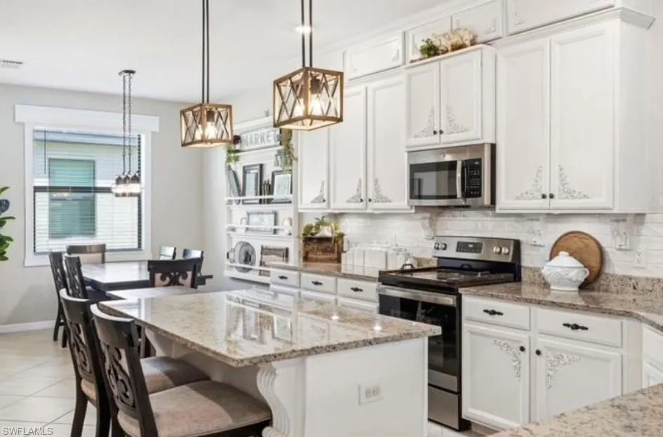 3304 Menores Way Fort Myers, FL 33905
