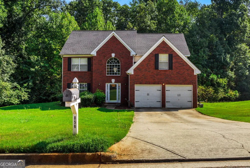 856 Haydens RDG Ellenwood, GA 30294