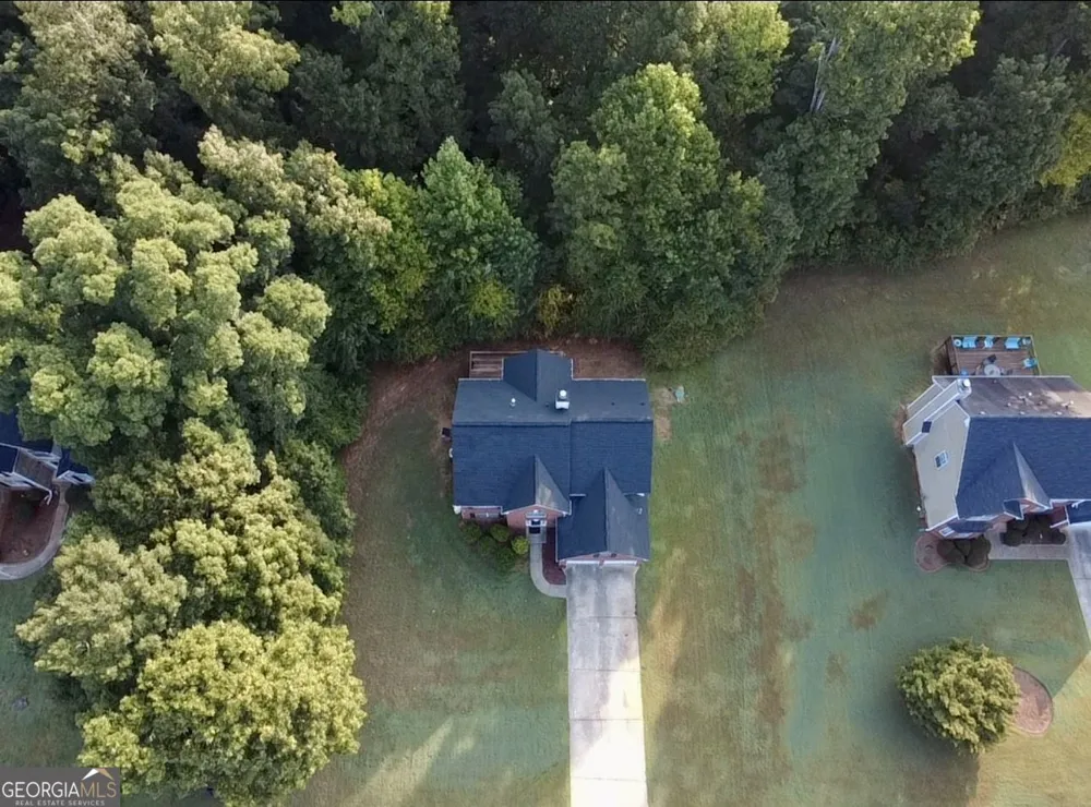856 Haydens RDG Ellenwood, GA 30294
