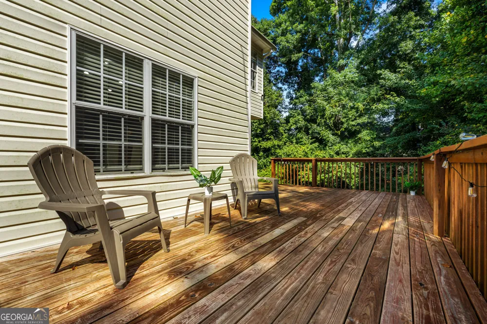 856 Haydens RDG Ellenwood, GA 30294