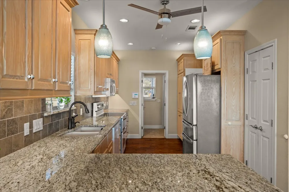 230 Palisade Loop Gun Barrel City, TX 75156