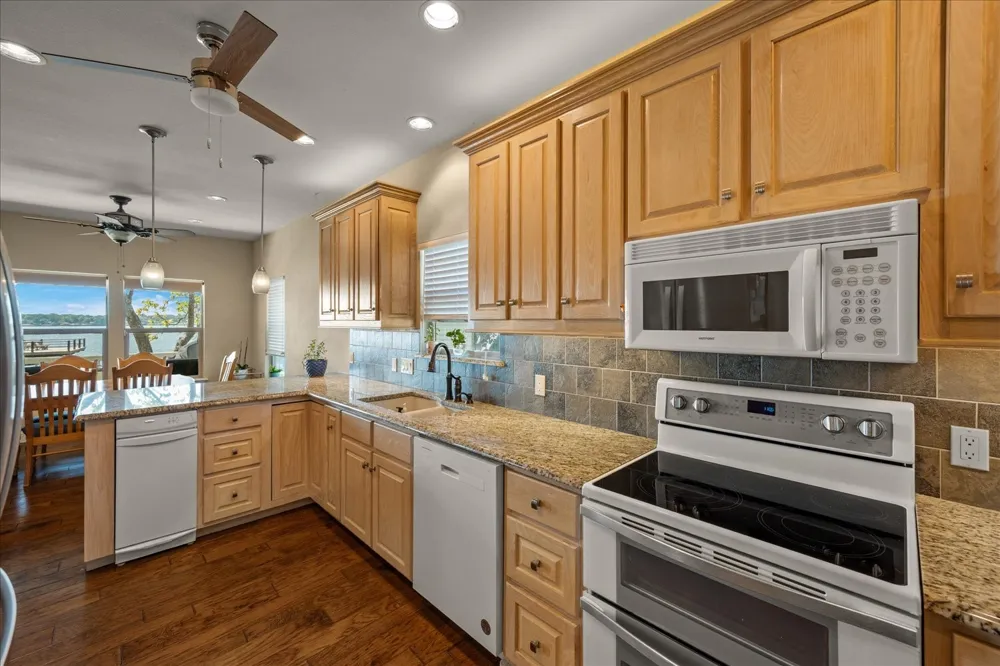 230 Palisade Loop Gun Barrel City, TX 75156