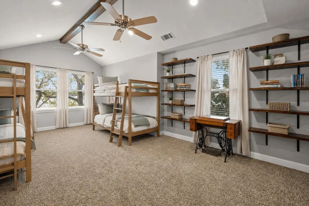 230 Palisade Loop Gun Barrel City, TX 75156