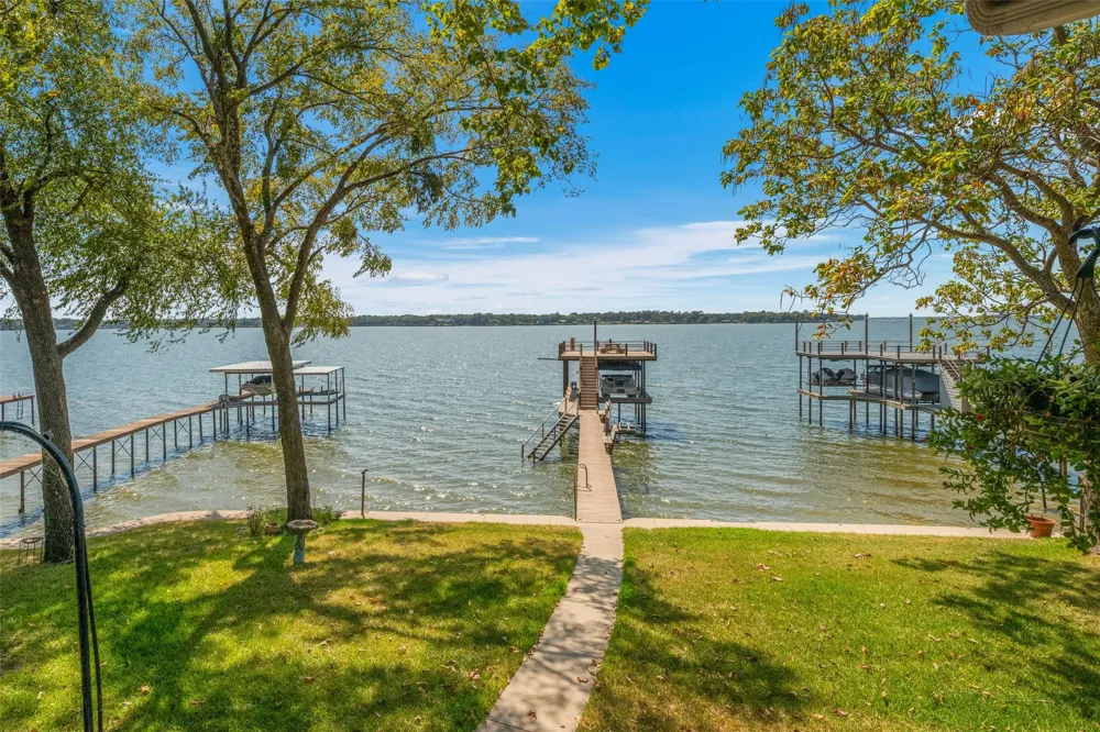 230 Palisade Loop Gun Barrel City, TX 75156