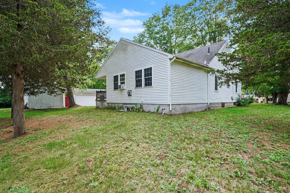 6516 Martin Road Norton Shores, MI 49444