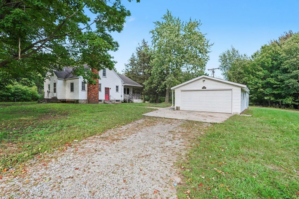 6516 Martin Road Norton Shores, MI 49444