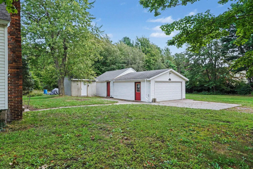 6516 Martin Road Norton Shores, MI 49444