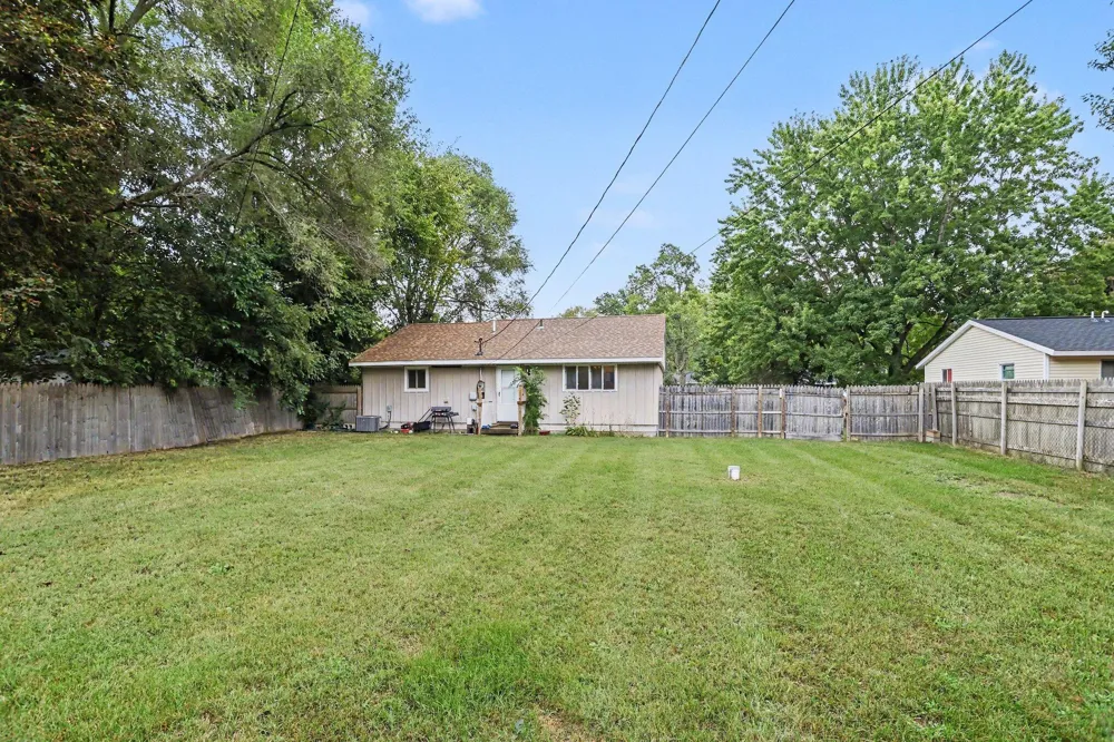 1160 Beverly Court Benton Harbor, MI 49022