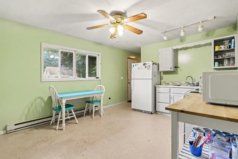 1160 Beverly Court Benton Harbor, MI 49022