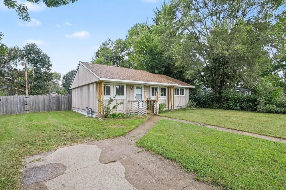 1160 Beverly Court Benton Harbor, MI 49022