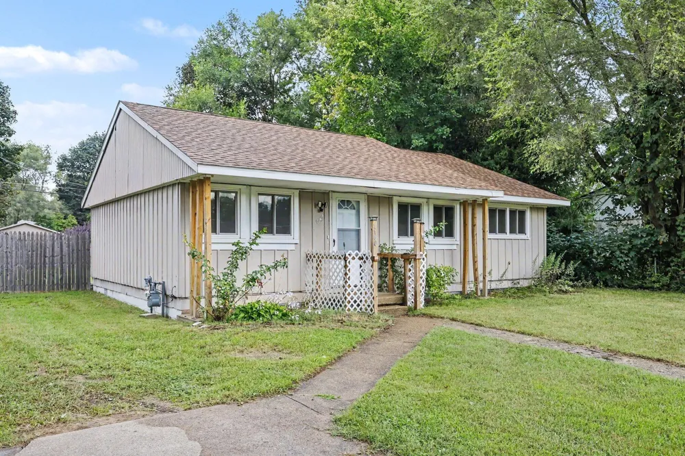 1160 Beverly Court Benton Harbor, MI 49022