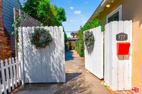777 El Medio Avenue