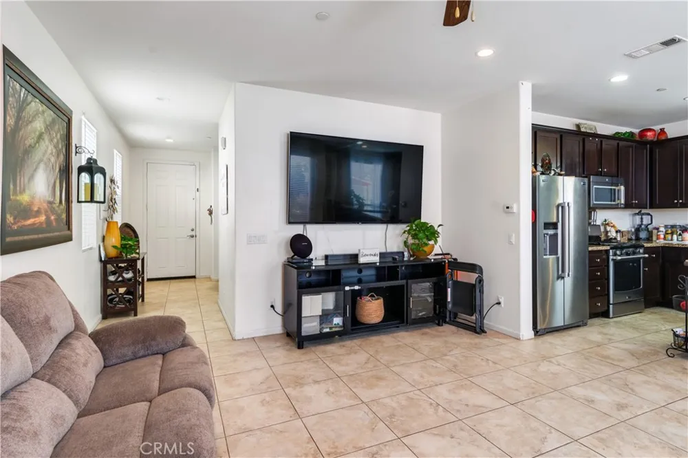 33830 Cansler Way Yucaipa, CA 92399