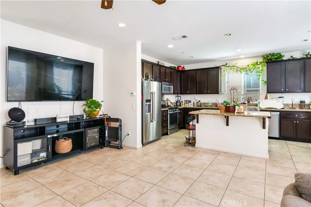 33830 Cansler Way Yucaipa, CA 92399