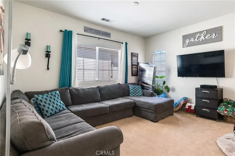 33830 Cansler Way Yucaipa, CA 92399