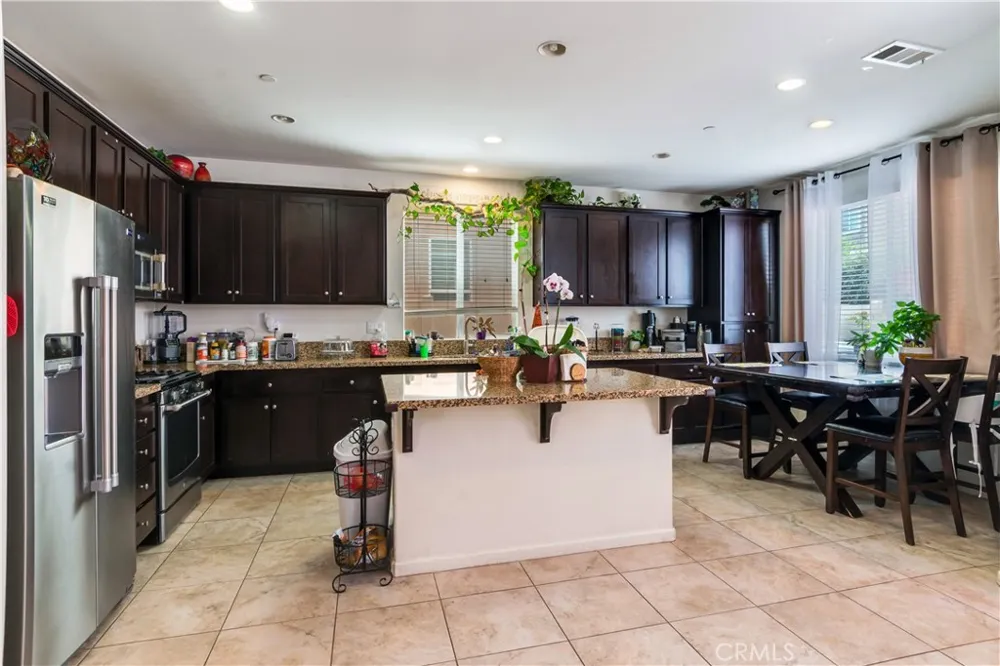 33830 Cansler Way Yucaipa, CA 92399