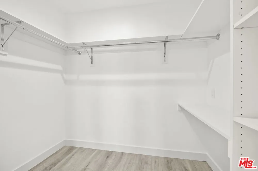 1051 Gill Avenue Port Hueneme, CA 93041