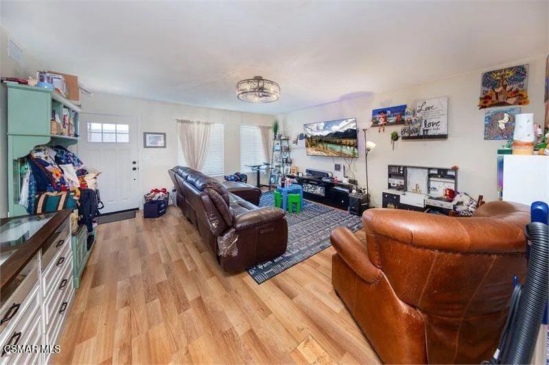 3551 Keel Avenue Oxnard, CA 93035