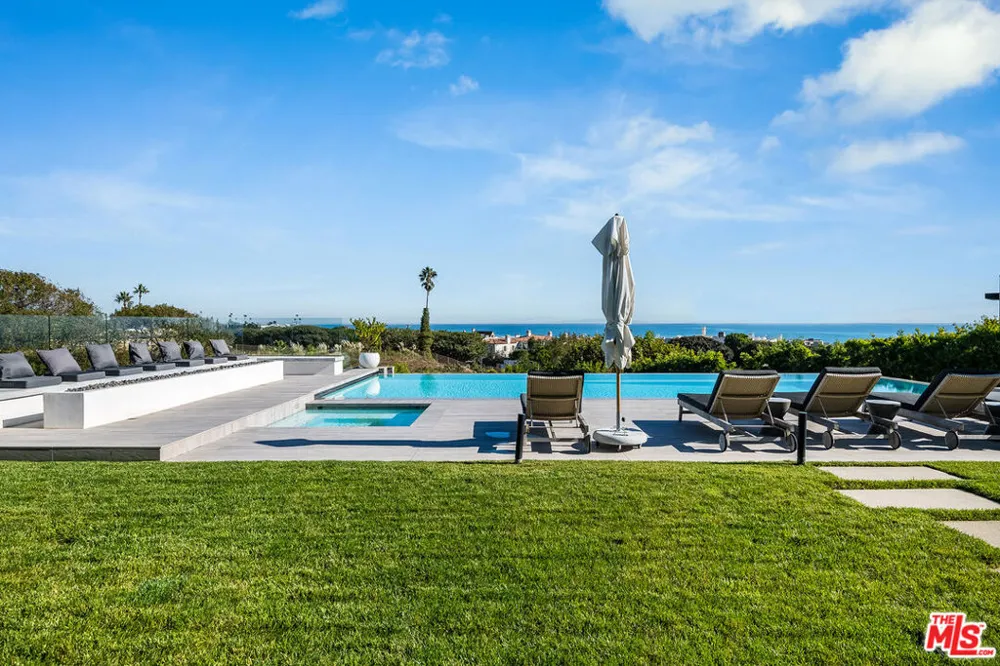 23919 Malibu Road Malibu, CA 90265