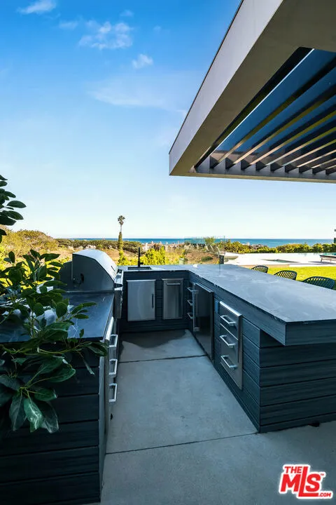 23919 Malibu Road Malibu, CA 90265