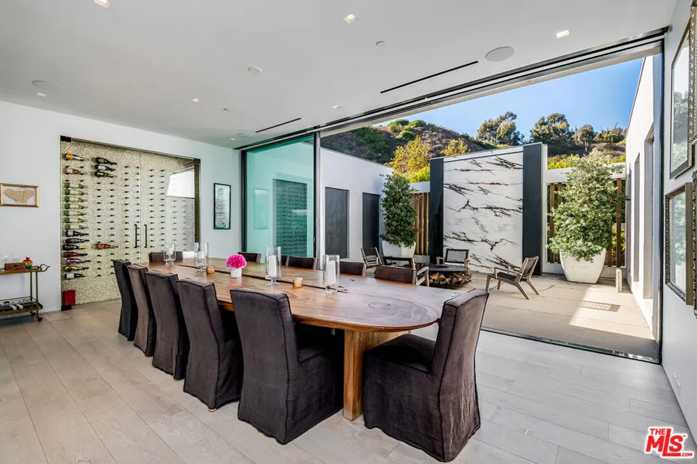 23919 Malibu Road Malibu, CA 90265