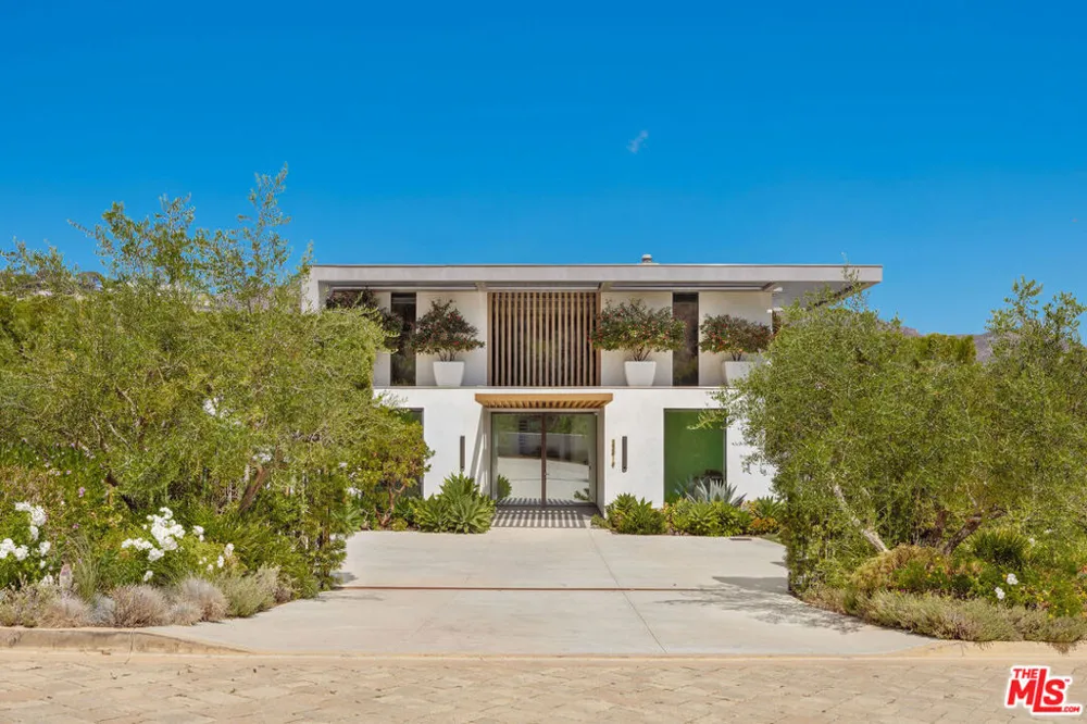 23919 Malibu Road Malibu, CA 90265