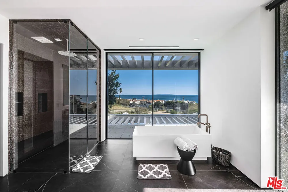 23919 Malibu Road Malibu, CA 90265