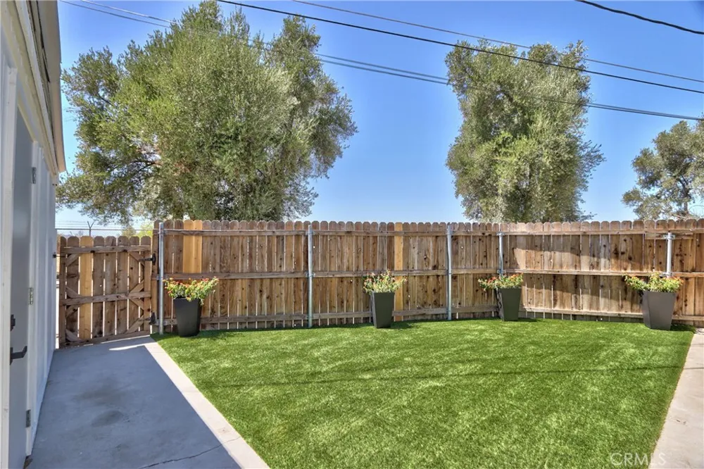 604 Gibbel Hemet, CA 92543