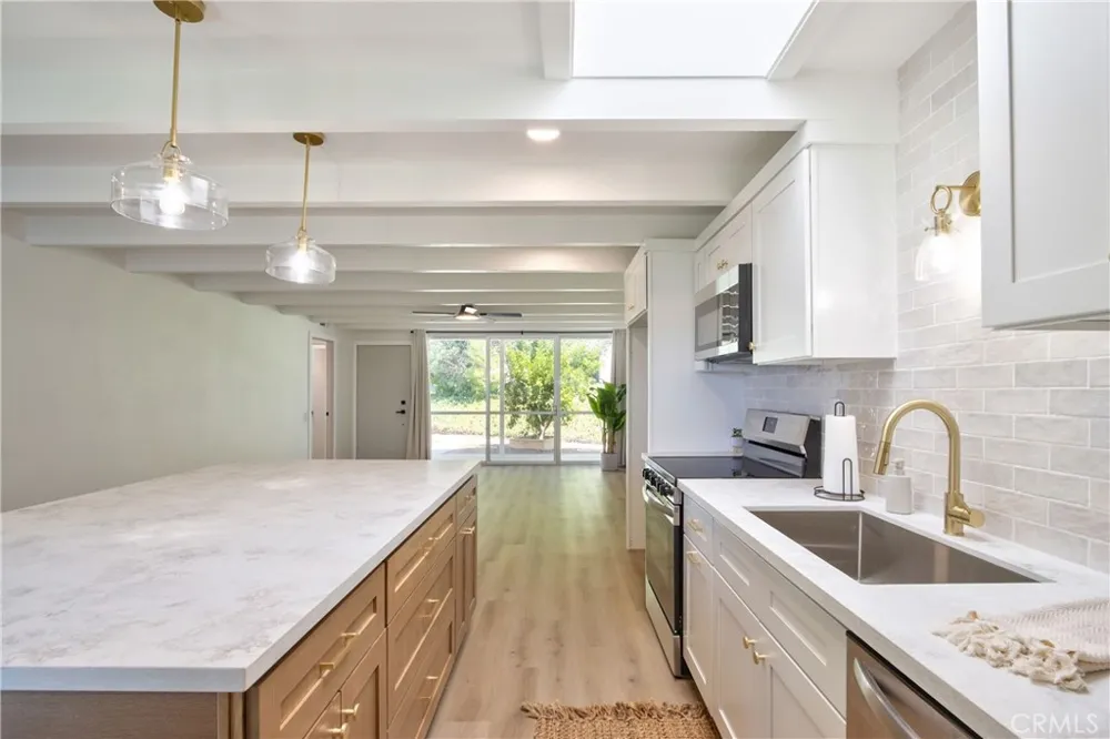 604 Gibbel Hemet, CA 92543