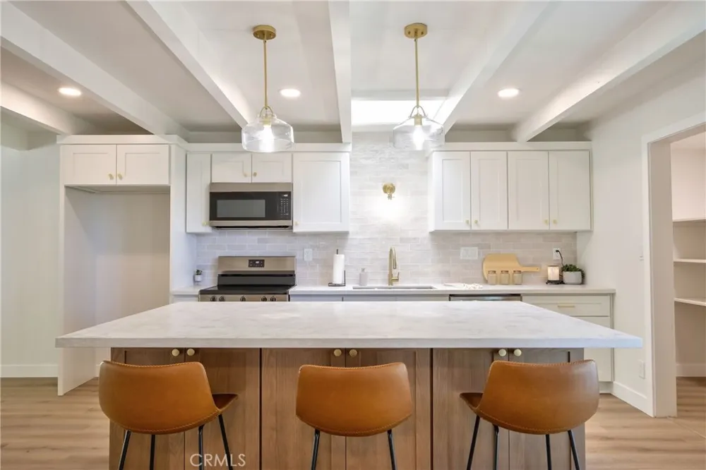 604 Gibbel Hemet, CA 92543