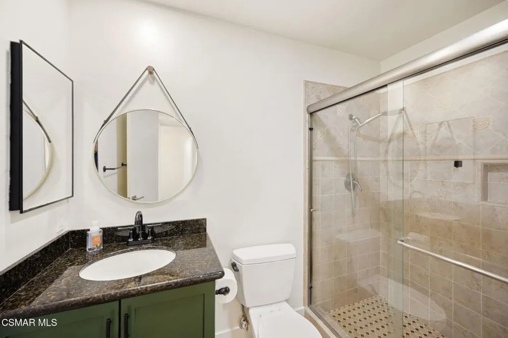 974 Quarterhorse Lane Oak Park, CA 91377