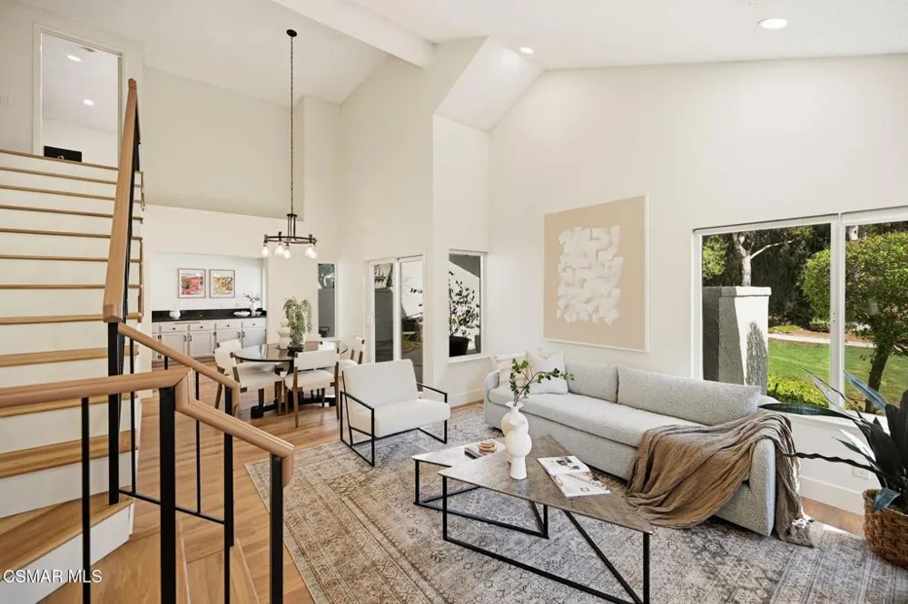 974 Quarterhorse Lane Oak Park, CA 91377