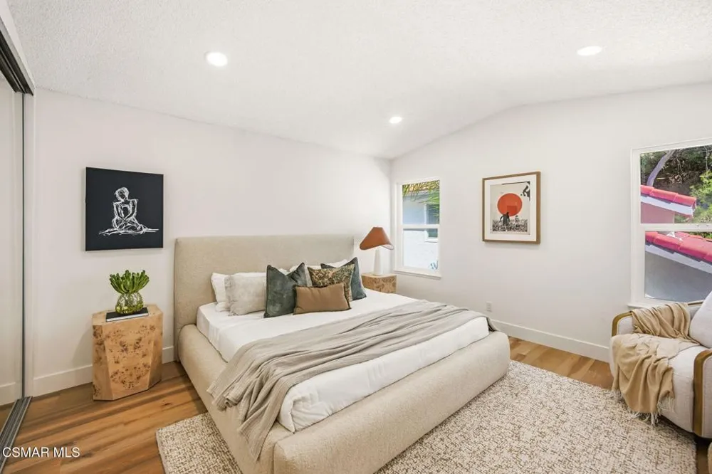 974 Quarterhorse Lane Oak Park, CA 91377