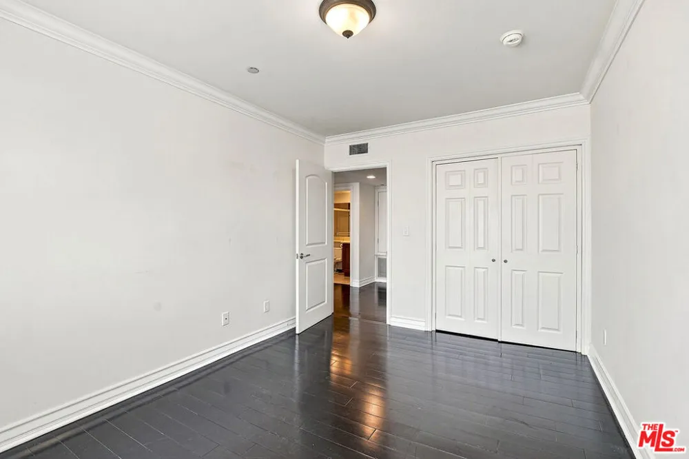 1828 Glendon Avenue #PH3 Los Angeles, CA 90025