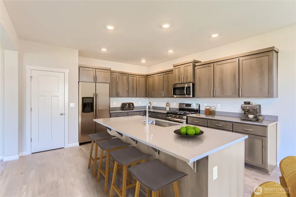 13805 NE 107th Street Vancouver, WA 98682