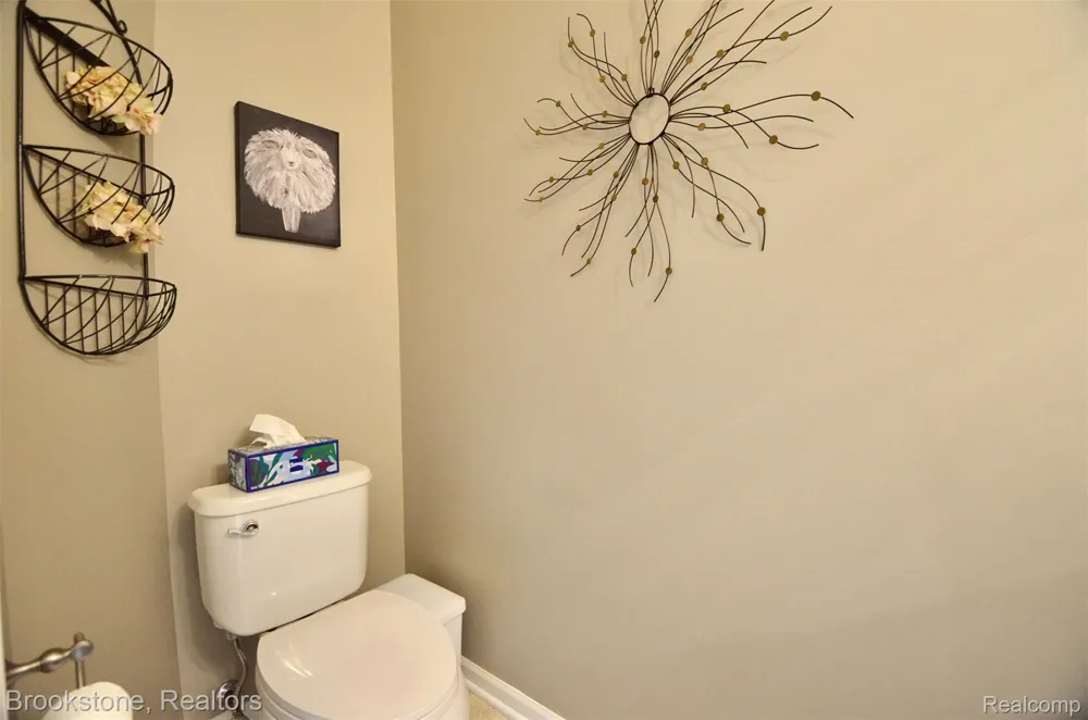 9828 Hadley Road Independence Charter Township, MI 48348