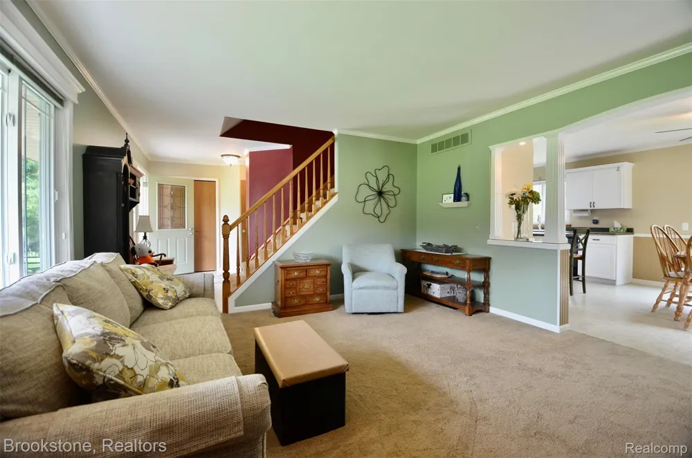 9828 Hadley Road Independence Charter Township, MI 48348