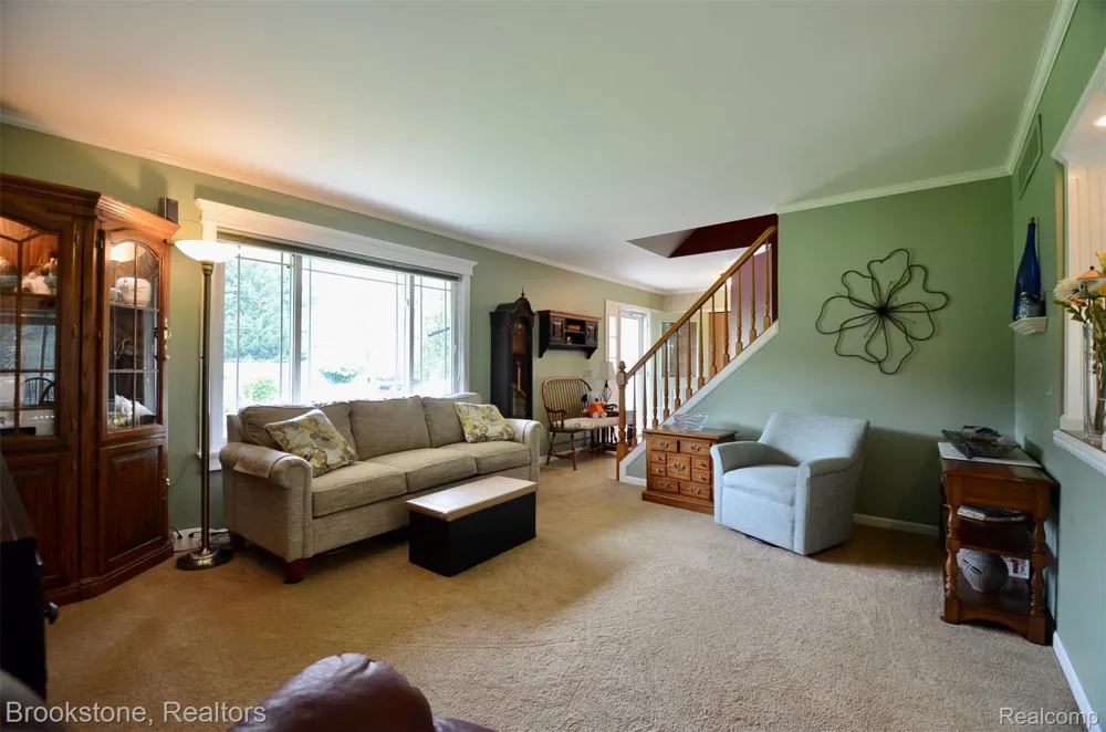 9828 Hadley Road Independence Charter Township, MI 48348
