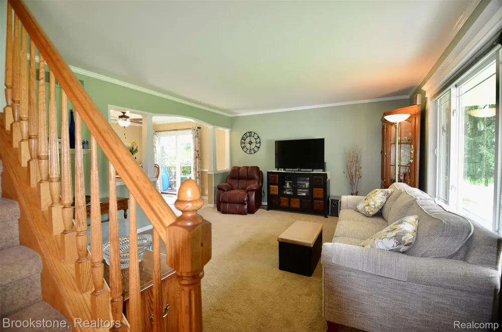9828 Hadley Road Independence Charter Township, MI 48348