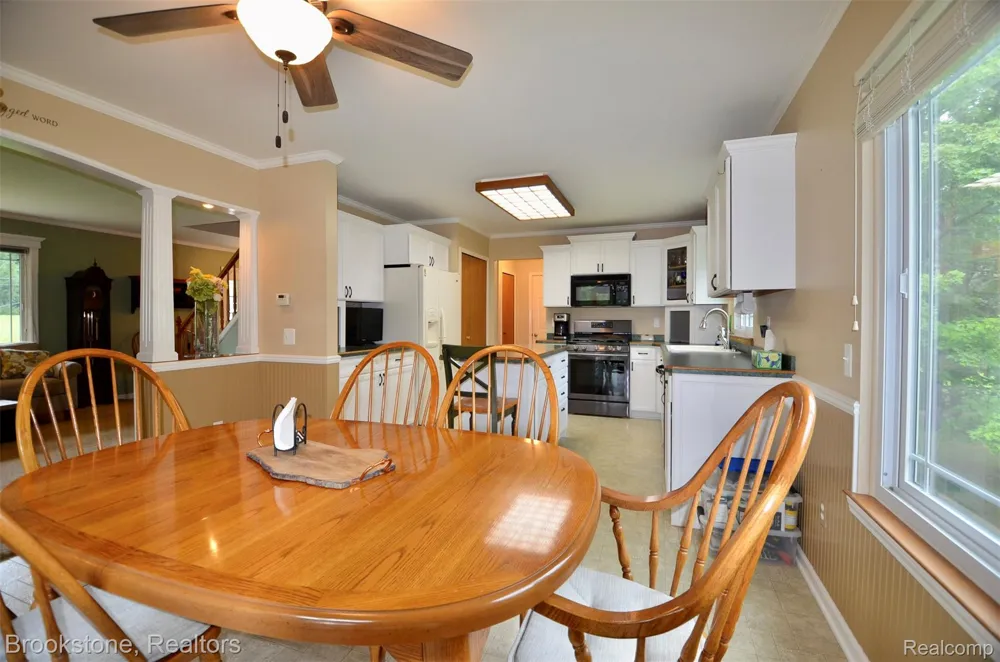 9828 Hadley Road Independence Charter Township, MI 48348