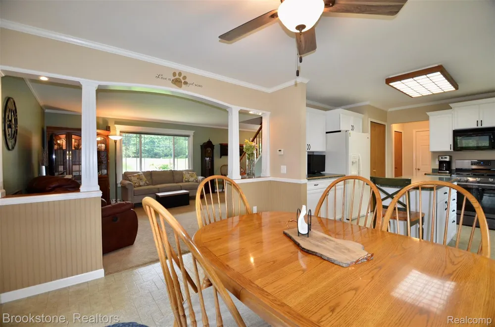 9828 Hadley Road Independence Charter Township, MI 48348