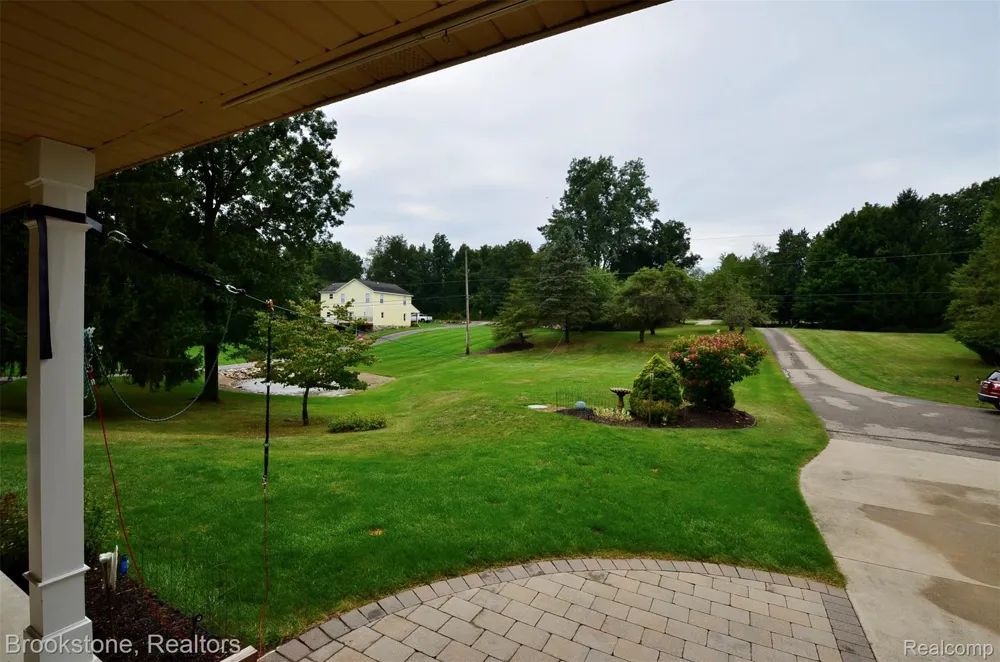 9828 Hadley Road Independence Charter Township, MI 48348