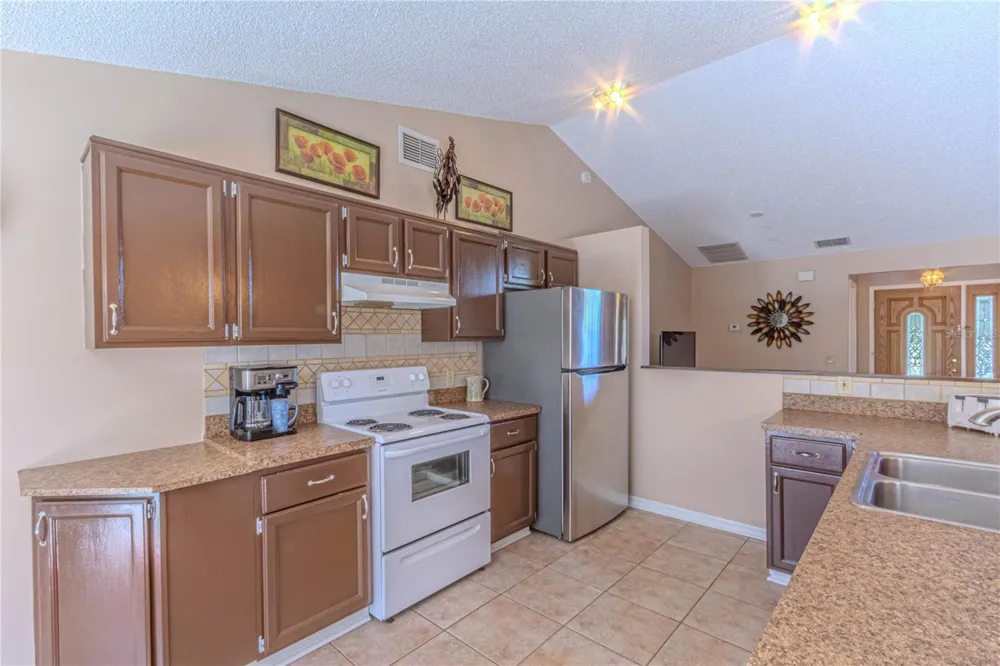 3394 HAWKIN DRIVE Kissimmee, FL 34746